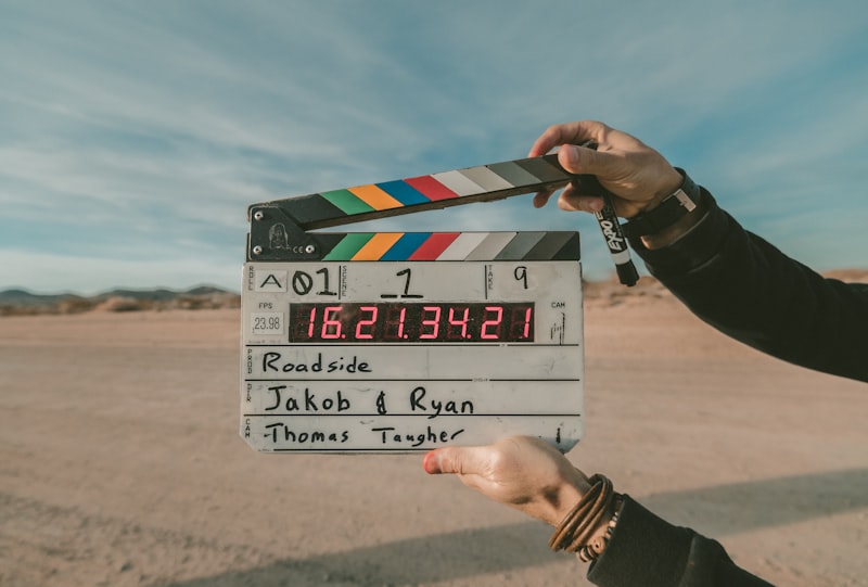 Ciak cinematografico di legno in primo piano